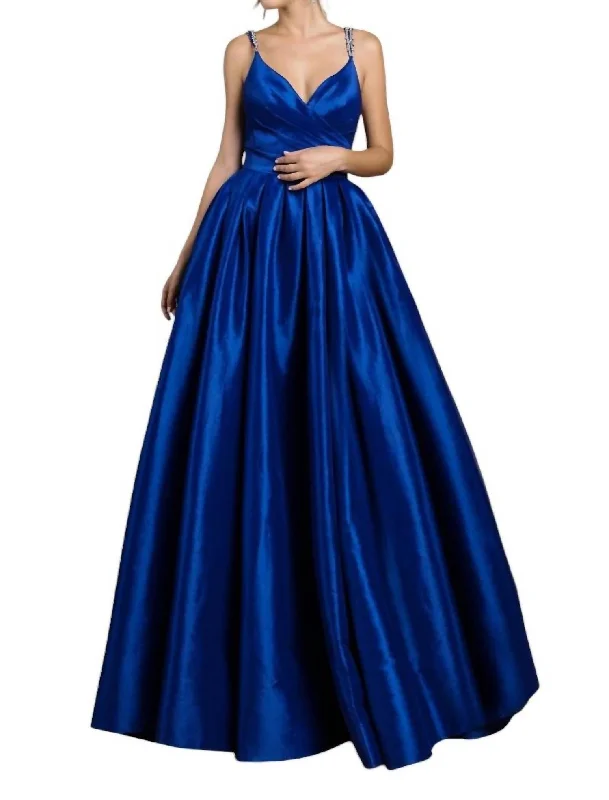 custom-made party dressesV-Neck Pleated A-Line Evening Gown In Royal