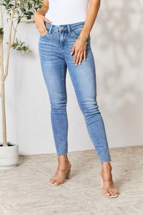 women's denim jeans for business casualBAYEAS Raw Hem Skinny Jeans