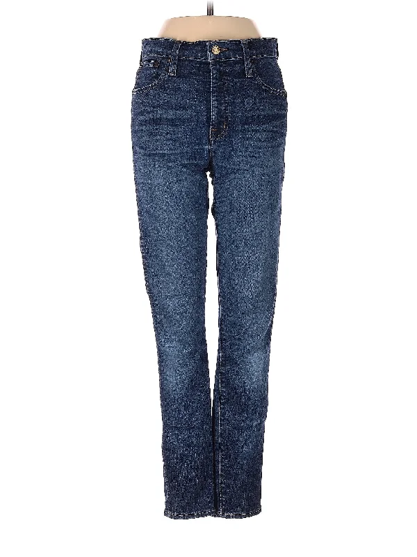 women's denim jeans with embroidery on pocketsHigh-Rise Straight-leg Jeans in Dark Wash